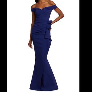 Chiara Boni La Petite Robe Off-The-Shoulder Sweetheart Ruffled Gown